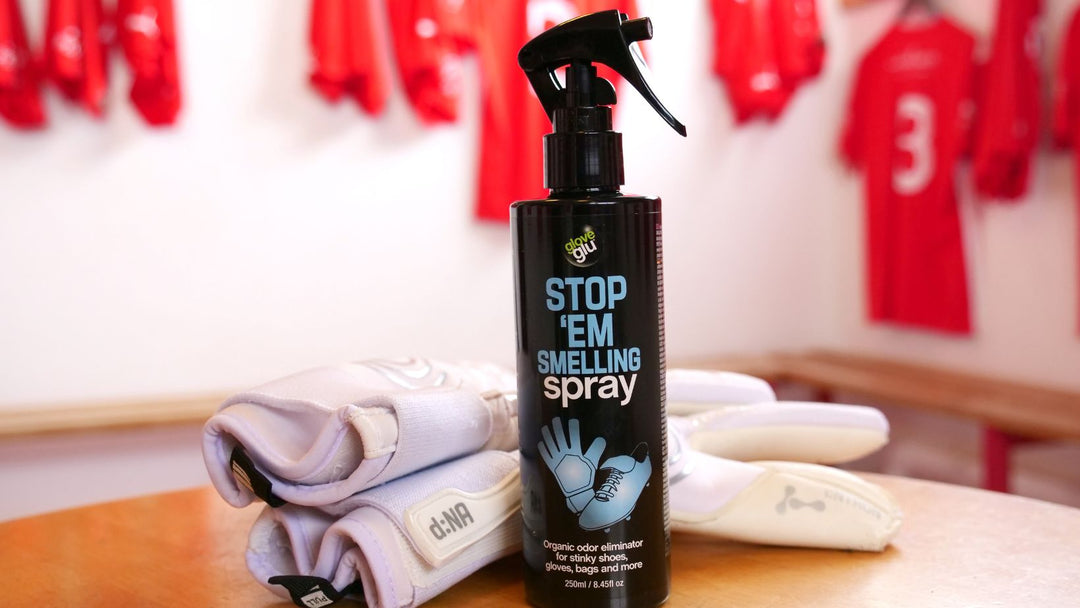 Stop goalkeeper gloves from smelling