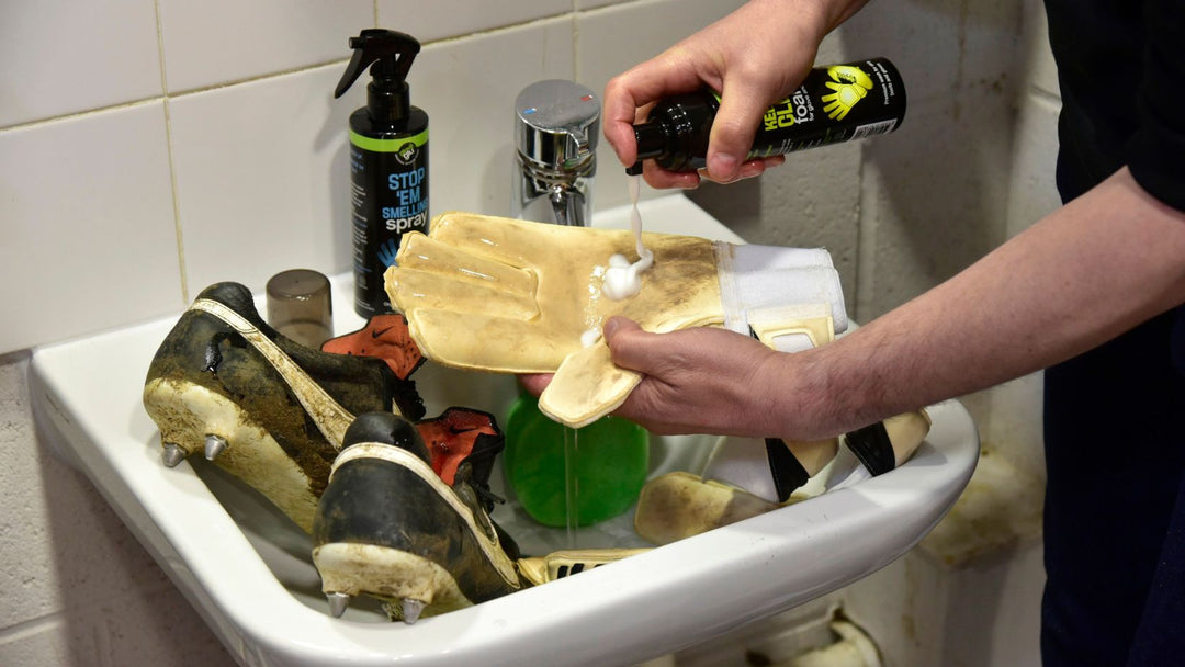 How to wash your goalkeeper gloves